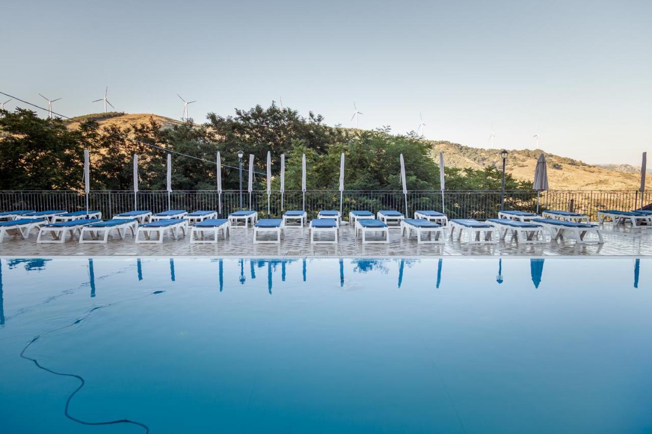 Agri-Hotel Da Marianna Resort & Spa Santa Domenica Vittoria ภายนอก รูปภาพ