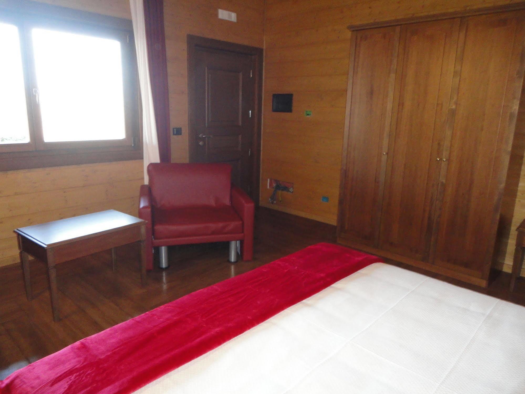 Agri-Hotel Da Marianna Resort & Spa Santa Domenica Vittoria ภายนอก รูปภาพ