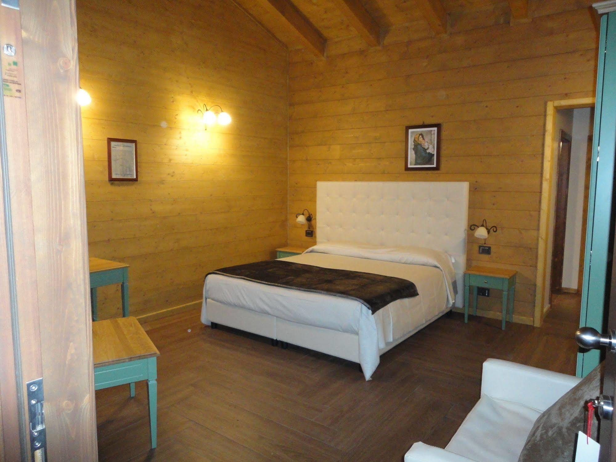 Agri-Hotel Da Marianna Resort & Spa Santa Domenica Vittoria ภายนอก รูปภาพ